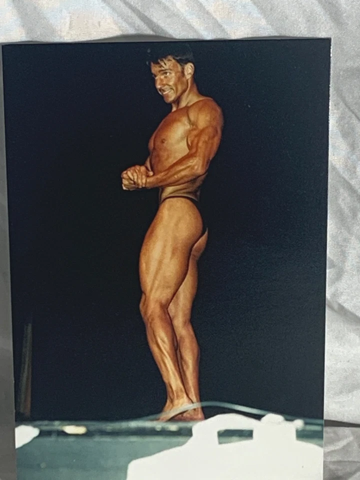 6 x 4 Orig Male Photo gay interest (4) Body builder contest - Image 3 of 4