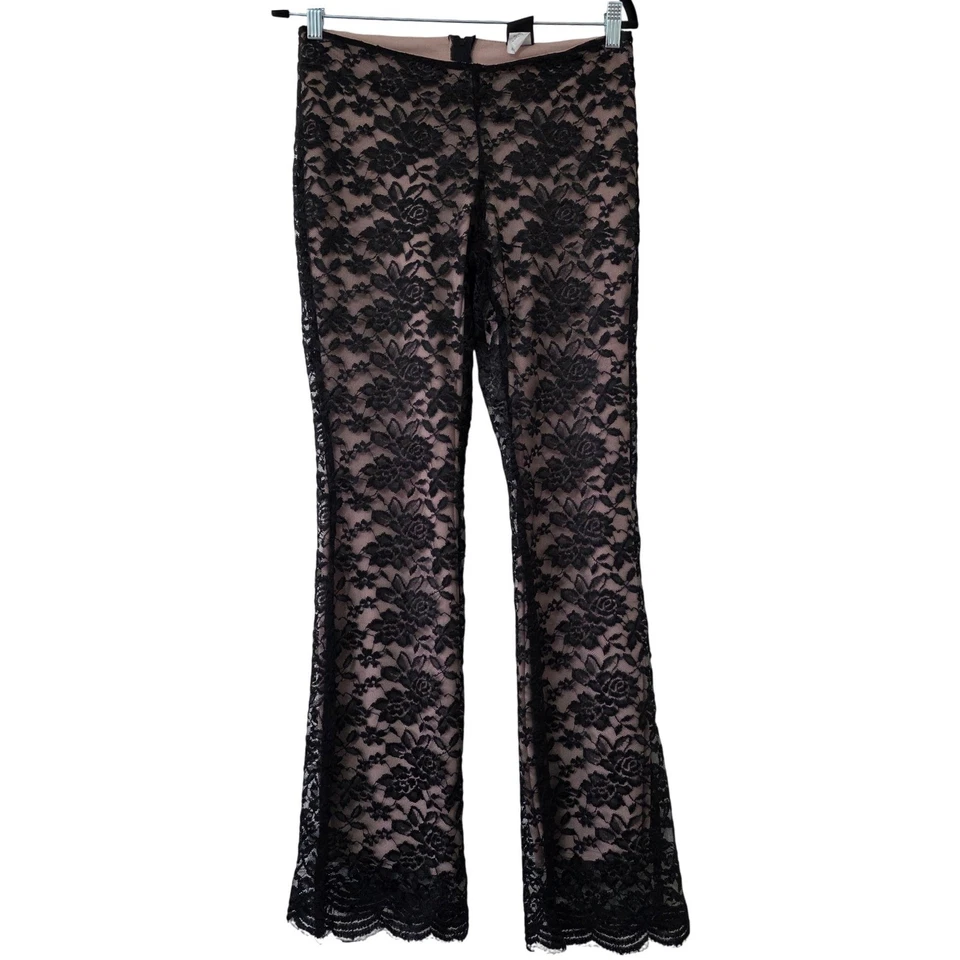 Calça de Renda Vintage Y2K Rue21 Tamanho 6 Preta Boot Cut Flare Alt Fairy Whimsigoth - Imagem 2 de 4