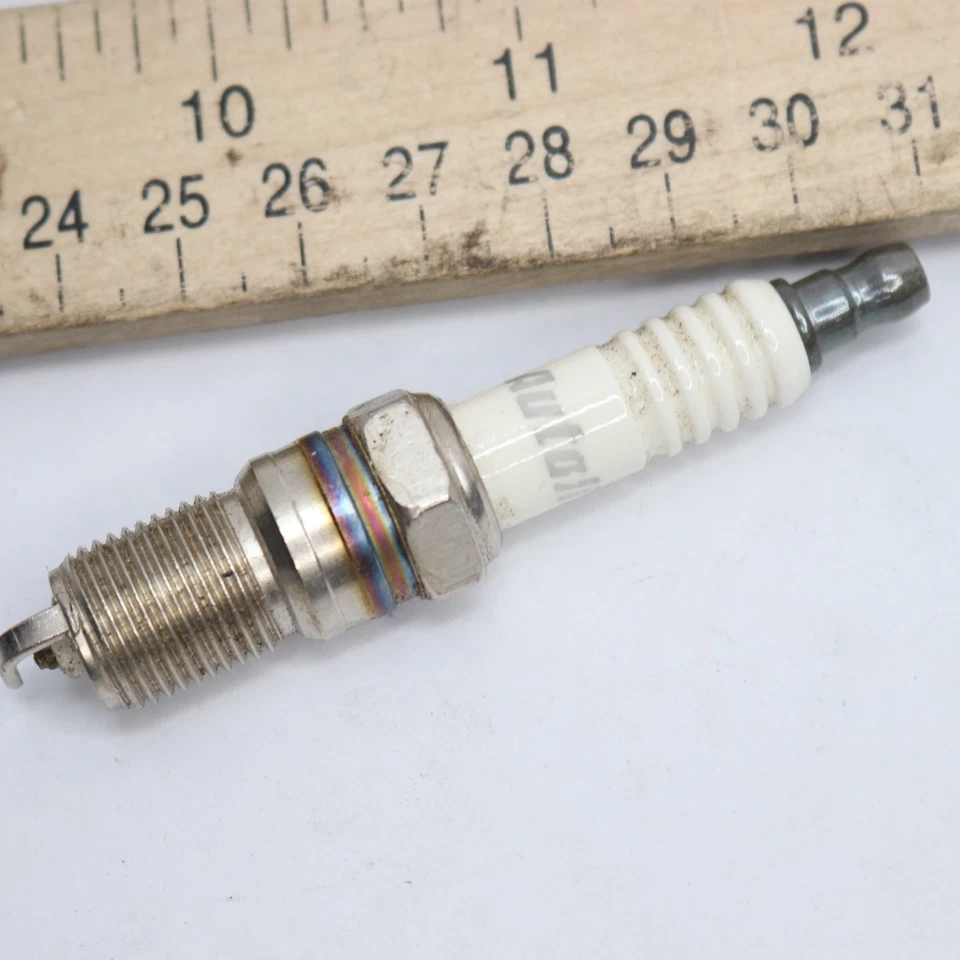 Bujía Autolite Platinum AP606 Foto 3 de 4