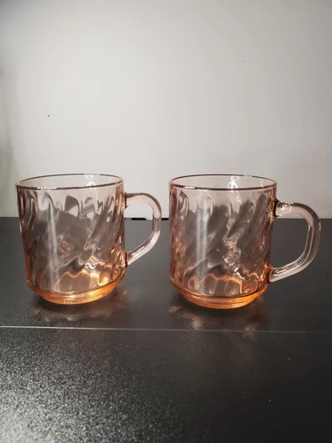 2 Vintage Arcoroc Rosaline Pink Swirl Optic Glass Mugs Coffee Tea France