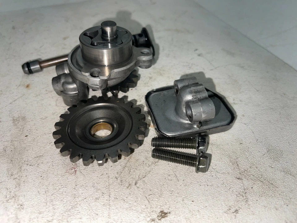 Yamaha YZ250F 2004 01-13 OEM bomba de aceite  Foto 3 de 4