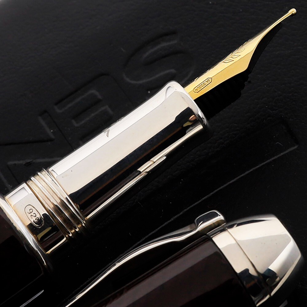 Montegrappa Ayrton Senna Burgundy Carbon Fiber Fountain Pen