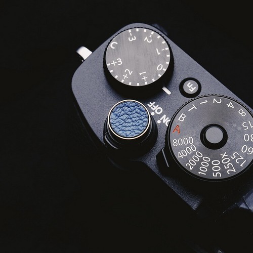 1-2PCS Red/Blue Soft Shutter Release Button Leather for Fujifilm Leica Sony - Picture 7 of 11