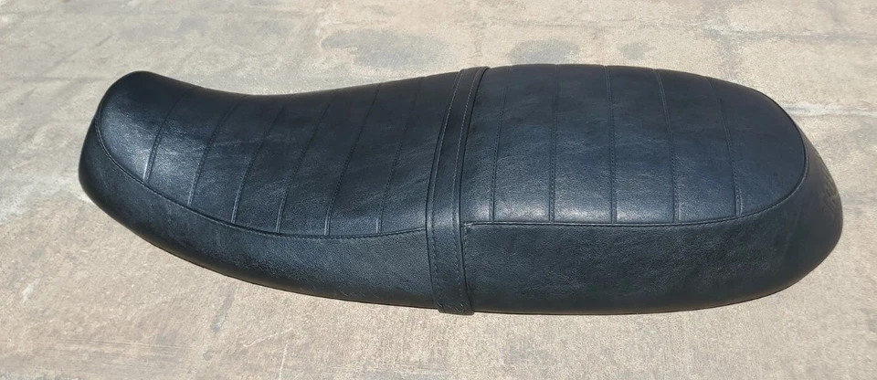 Triumph Bonneville T100 SE 1996-2009 asiento genuino OEM 2302416 Foto 4 de 4