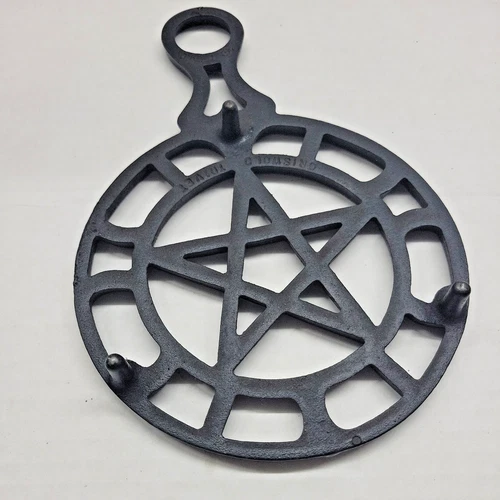 Griswold #1740 5 Pointed Star Cast Iron Trivet Vtg 1950s 3-footed Hot Plate image 2