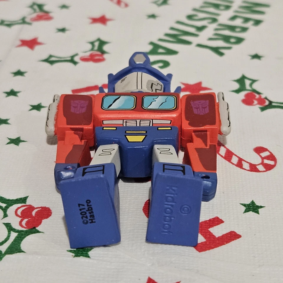 Optimus Prime - 3" Vinyl Mini by Kidrobot - Transformers Vs. G.I. Joe - Opened - Image 4 of 4