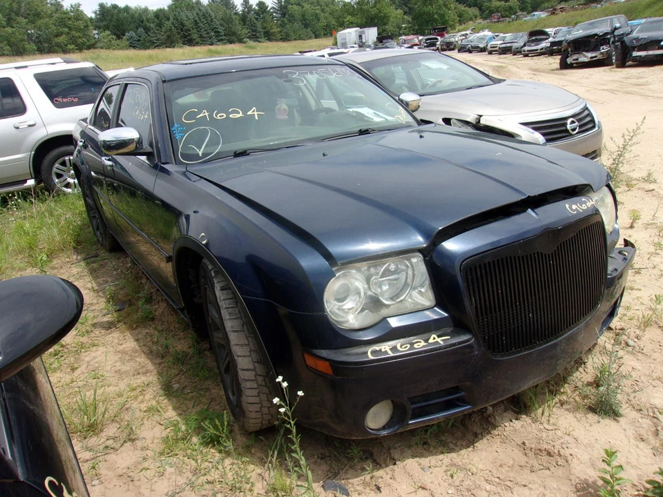 Brazo de control inferior superior delantero usado se adapta a: Chrysler 300 2006 tracción trasera Fr Foto 2 de 4