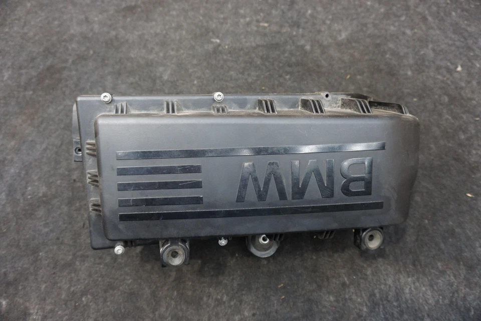 Right Engine Air Filter Cleaner Box Assembly 13717593190 BMW 760i F02 2010-14 - Image 3 of 4
