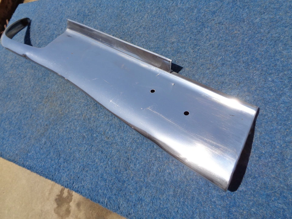 1954 Chrysler Windsor New Yorker RIGHT CENTER GRILL BAR Foto 2 de 4