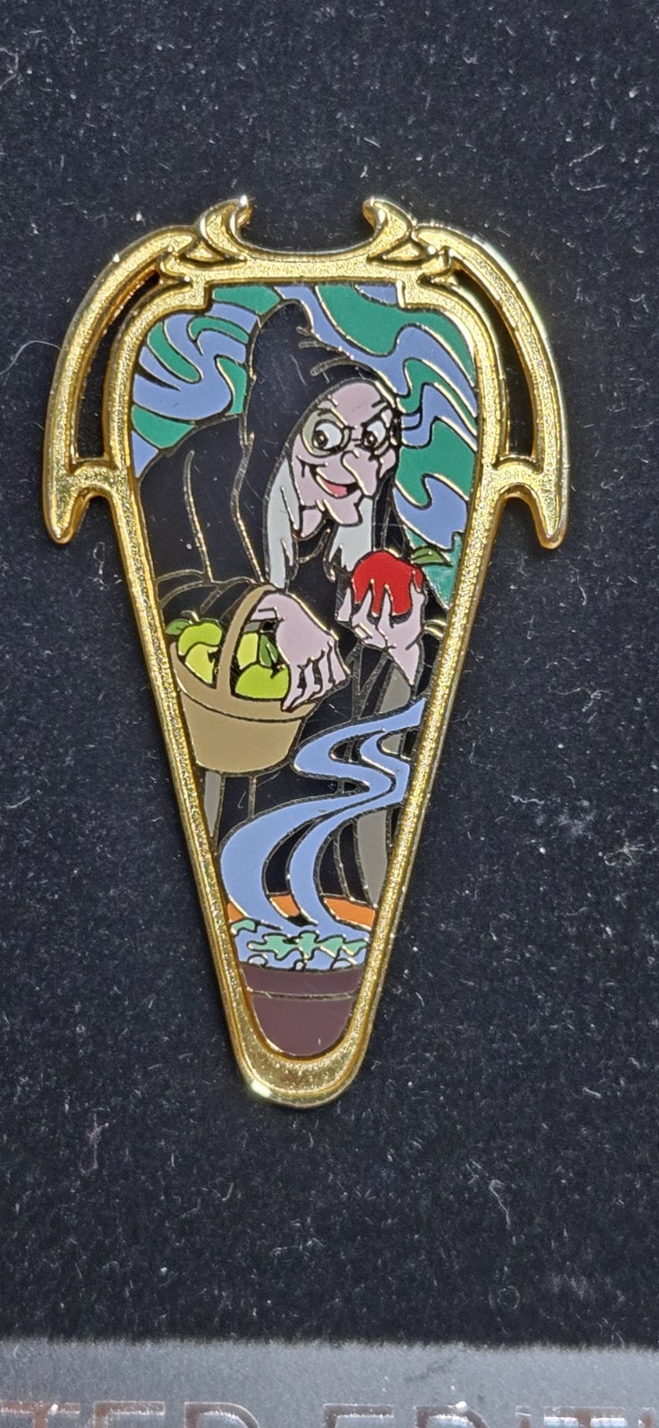 Disney Auctions DA P.I.N.S Art Nouveau Old Hag Snow White Pin LE HTF