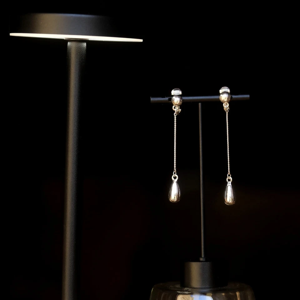 Orecchini Clip On Argento Sottile A Goccia In Ottone Semplice EH7 - Immagine 4 di 4