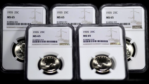LOT OF FIVE 1935 WASHINGTON QUARTERS ALL NGC MS 65, ALL LOVELY GEM "ROLLMATES"