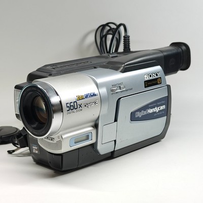 Sony Handycam DCR-TRV130E Camcorder Digital8 NightShot 560x Zoom +
