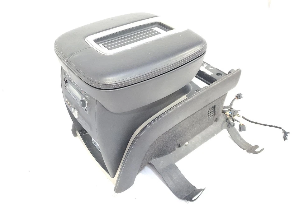 Б/у передняя нижняя центральная консоль подходит: 2013 Cadillac Escalade пол без гибрида с - Изображение 2 из 4