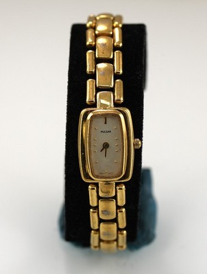 Pulsar Damenarmbanduhr Gold Edelstahl Quarz Creme Wasserdicht 30 m