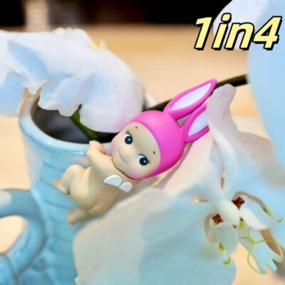 Hippers Looking Back Series - Rabbit - Authentic Designer Toy