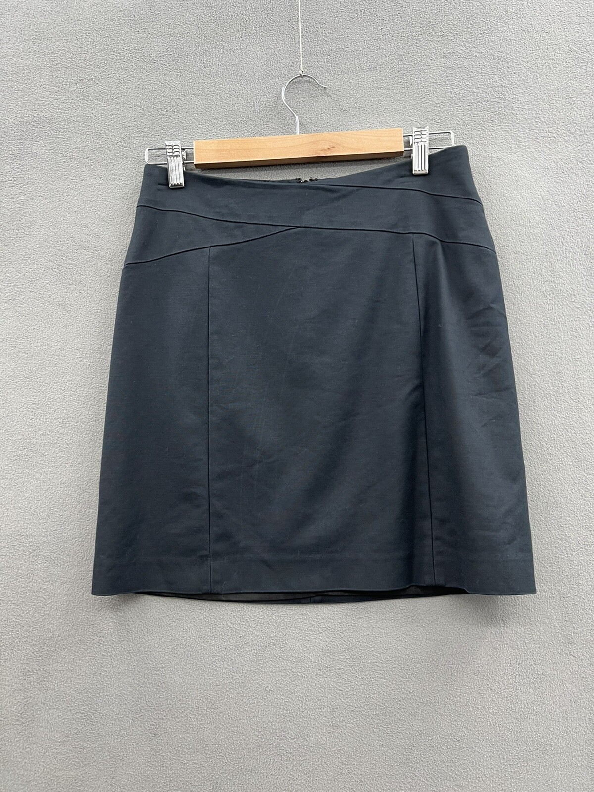 Banana Republic Skirt Women’s 4 Black Short Stretch Lined Back Zip