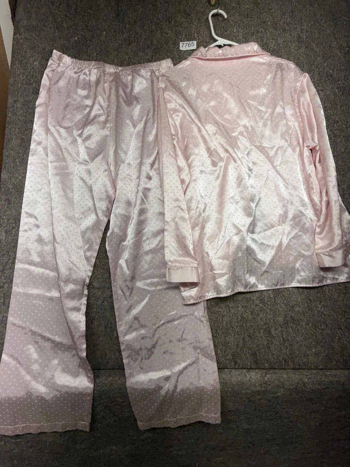 Miss Elaine Pajamas Set Pink Satin Soft Silky Size M - Image 2 of 4