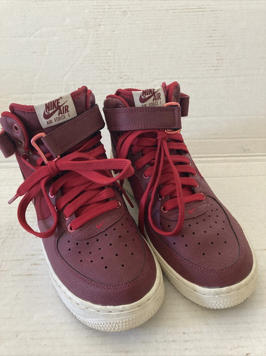 Nike Air Force 1 Mid '07 LV8 (Red)