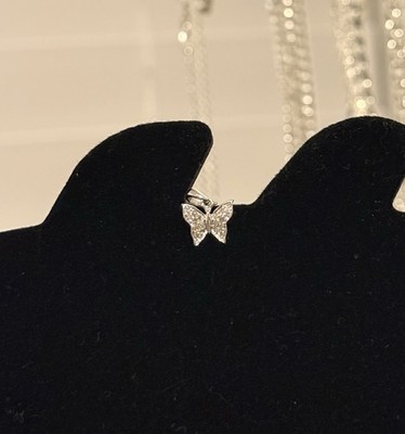 10K Weißgold Schmetterling Diamant Anhänger - 1/20 ctw natürliche Diamanten