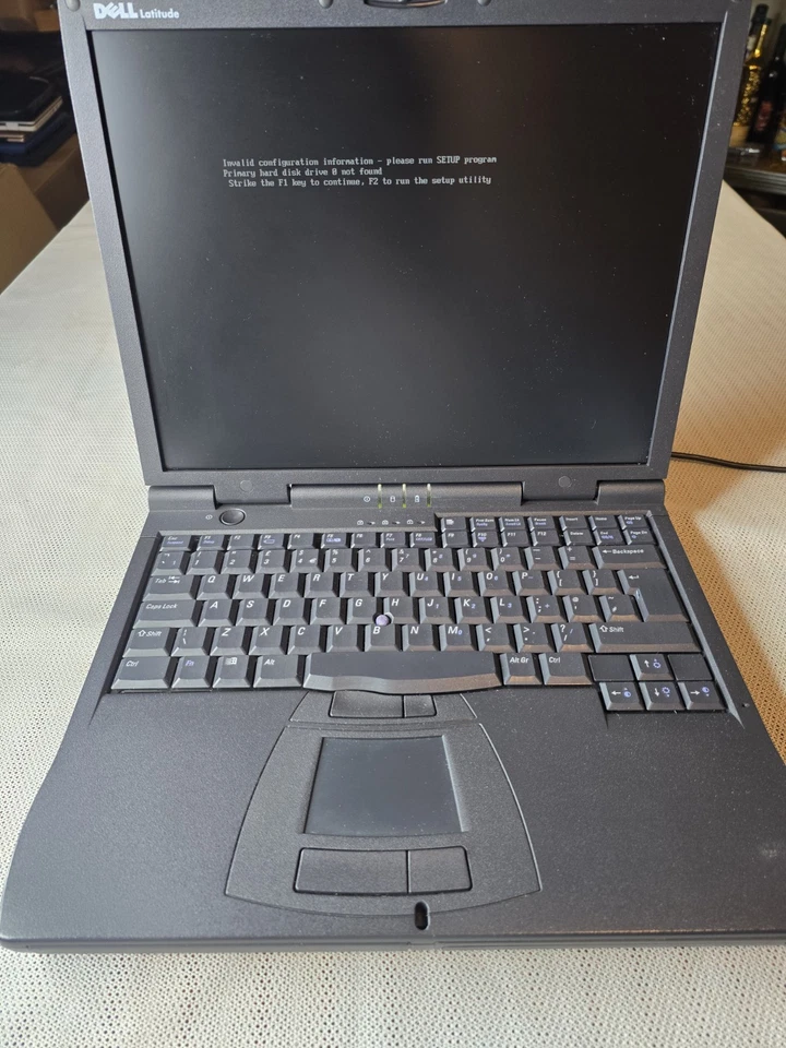 Dell Latitude CPx Pentium III Model PPX Vtg Rare Laptop Untested Read Descriptio - Image 2 of 4