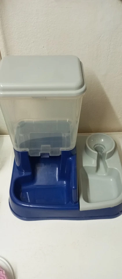 Katzen Futterautomat 2in1 Wasser- und Futterspender;blau