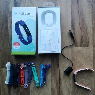 11x Armbänder Fitbit Ace Kids Aktivitätstracker Kinder FB411 Alta Connection LESEN
