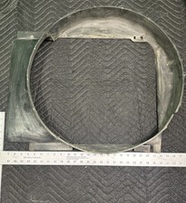 1974 Pontiac Gto 350 Radiator Fan Shroud Nice O.e.m. 74 Gm Pre-owned 492354 1974 Pontiac Gto 350 Radiator Fan Shroud Nice O.e.m. 74 Gm Pre-owned 492354