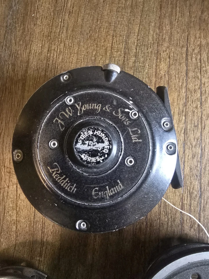 CARRETE FLY VINTAGE J W JOVEN AND SONS CON 4 CARRETES, SERIE 1525. Foto 2 de 4