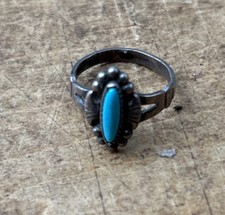 Vintage Southwest Sterling Silver Turquoise Ring. Size Approximately 6- 6.25