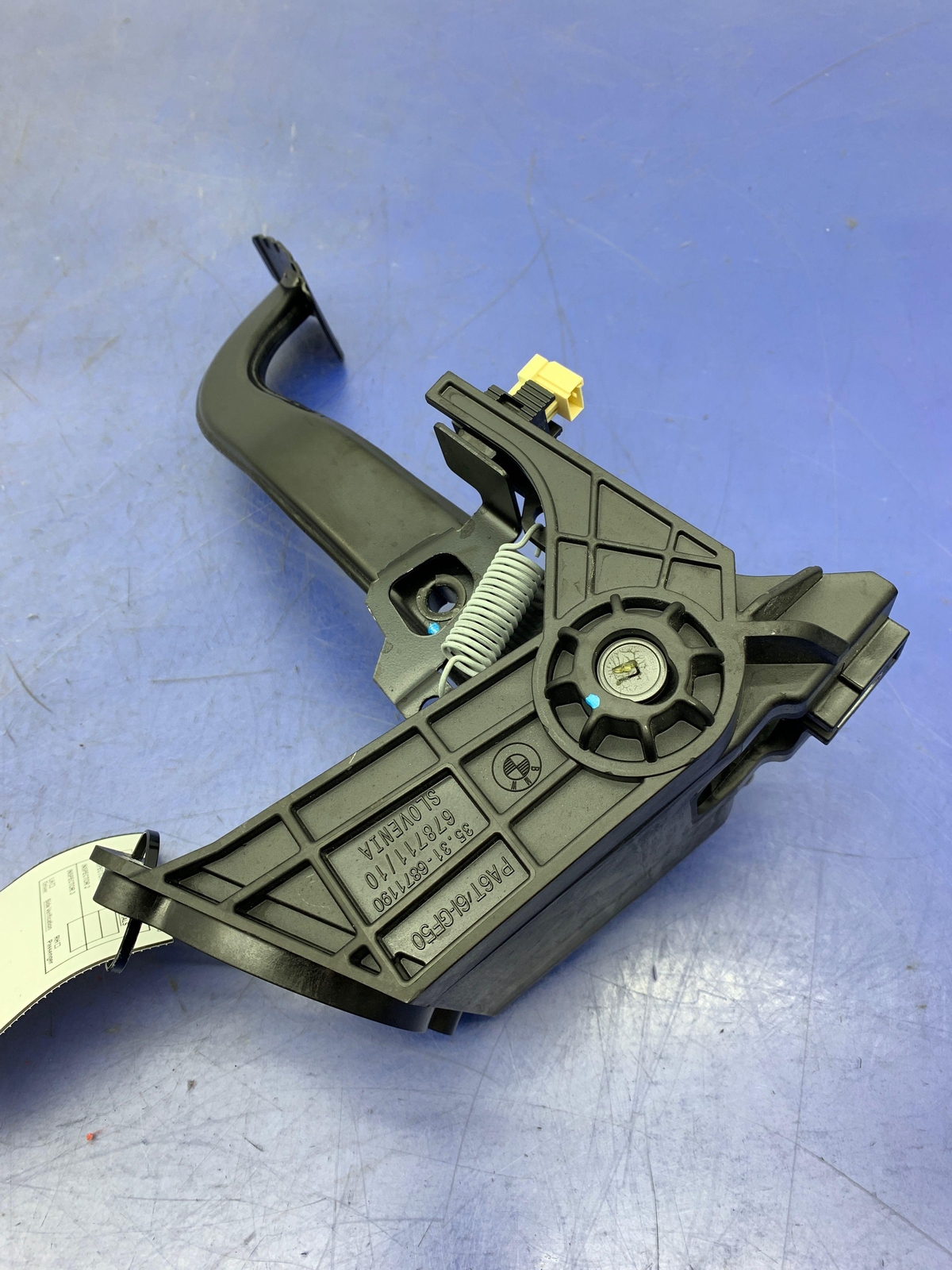 BMW i8 2014-2020 Brake pedal