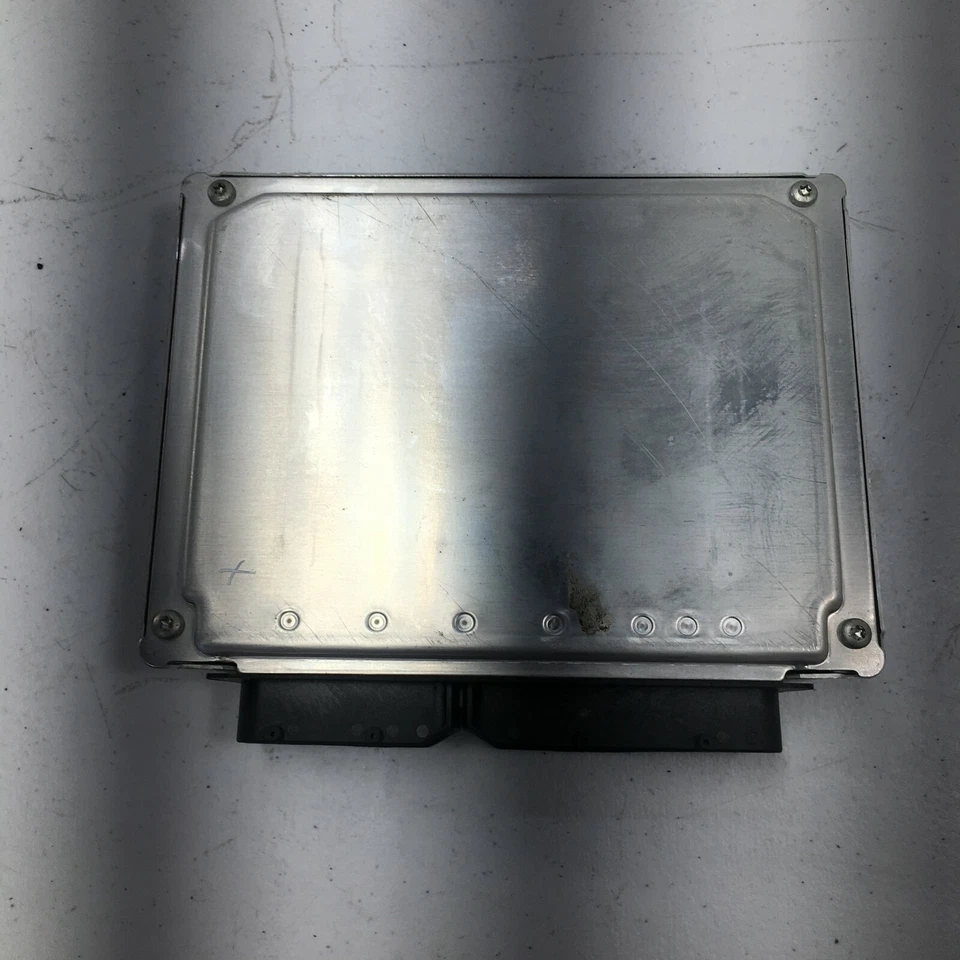 Volkswagen Passat GLS 2004 ECM ECU módulo de control del motor OEM 4B0906018DN Foto 4 de 4
