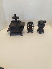 Vintage Miniature Queen Black Cast Iron Stove Salesman Sample/Dollhouse 10 Piece