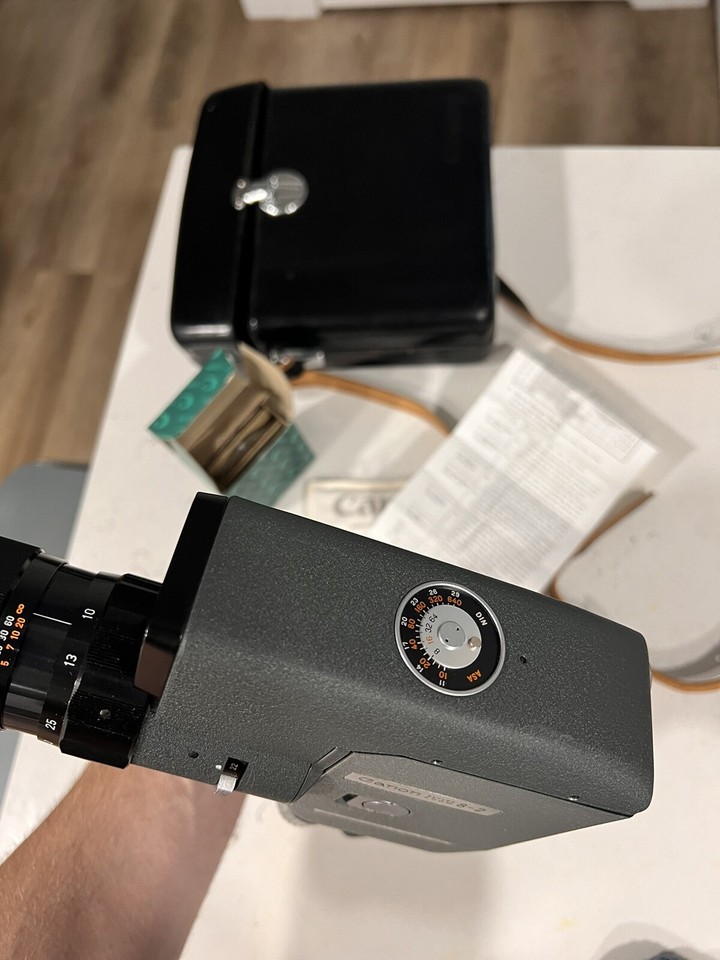 Canon Reflex Zoom 82 8mm Movie Film Camera With Canon C8 Grip And