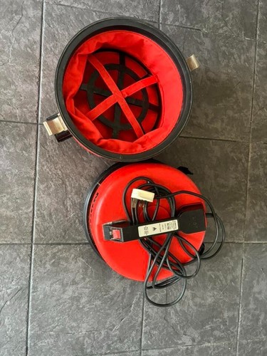 Rare Vintage Numatic NV250 1980s all metal hoover In Red. Early Henry hoover - Picture 4 of 6