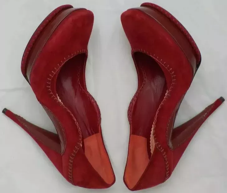 Deep shop red pumps