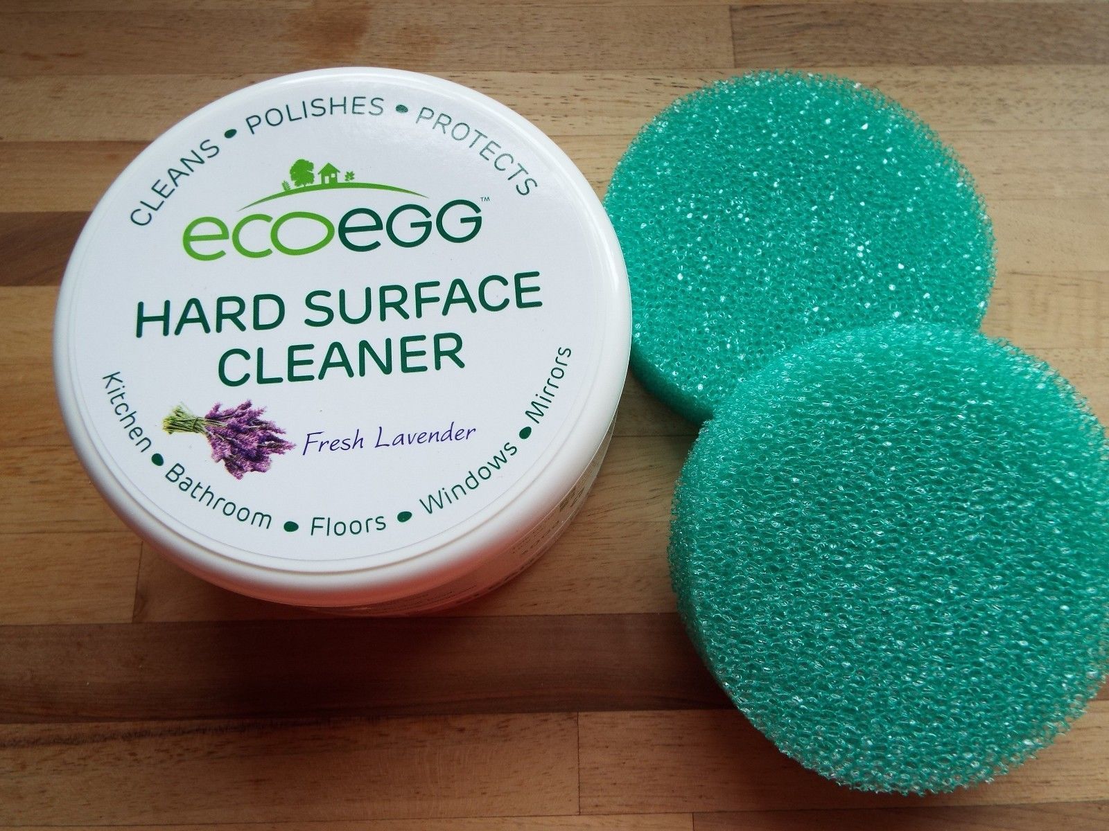 8 Ecoegg Eggsterminator Sponges & 1 Ecoegg Hard Surface Cleaner and 2
