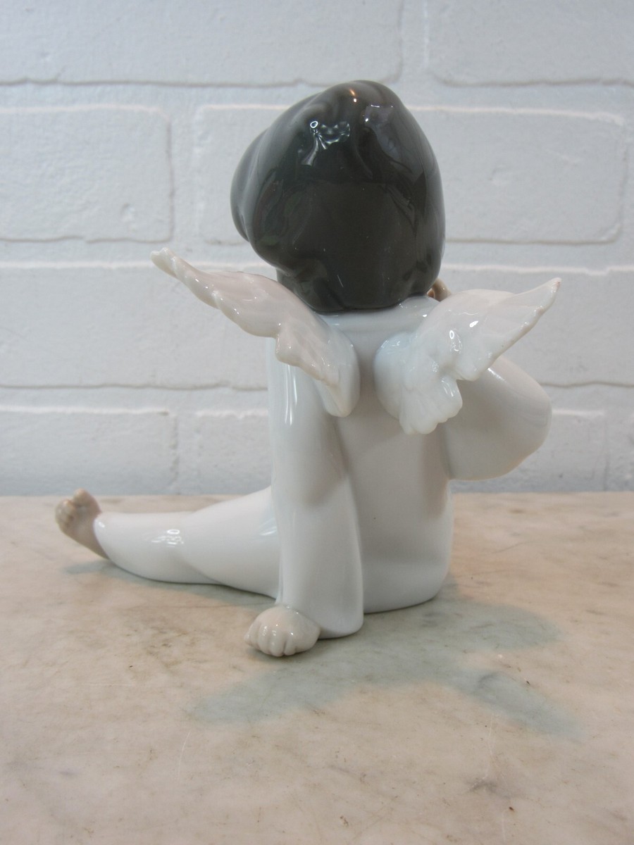 LLADRO #4962 “ANGEL WONDERING” Retired Sitting Girl Figurine