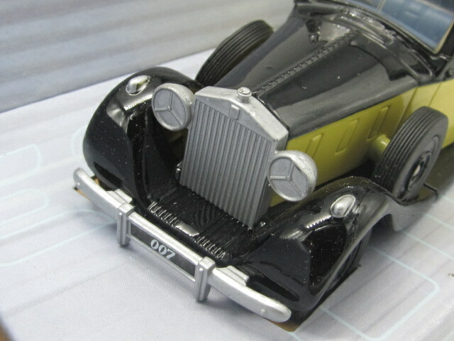 Picture 4 of 8