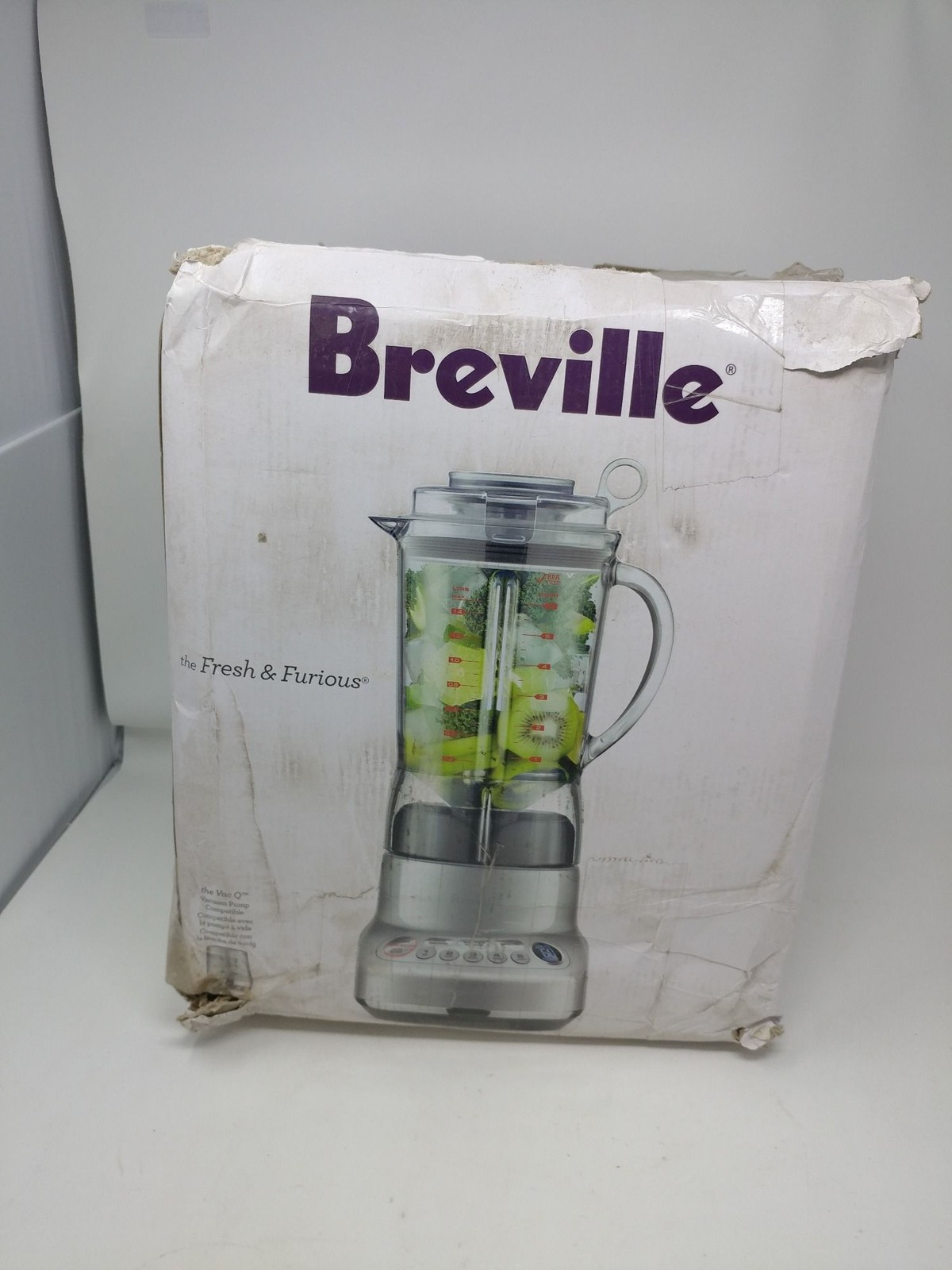 Breville The Fresh & Furious Countertop Blender COSMETIC DAM