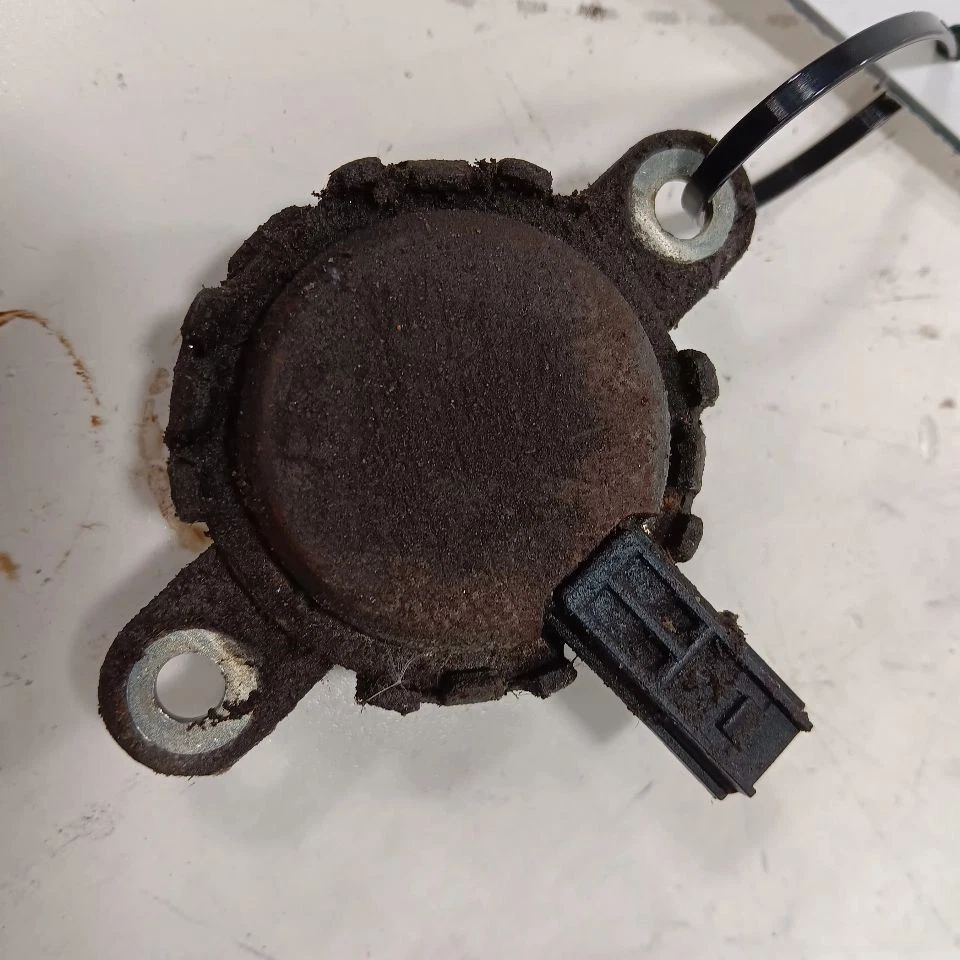 Subaru Outback Legacy Variable Timing Gear Oil Control Valve Solenoid Cylinder H - Image 2 of 4