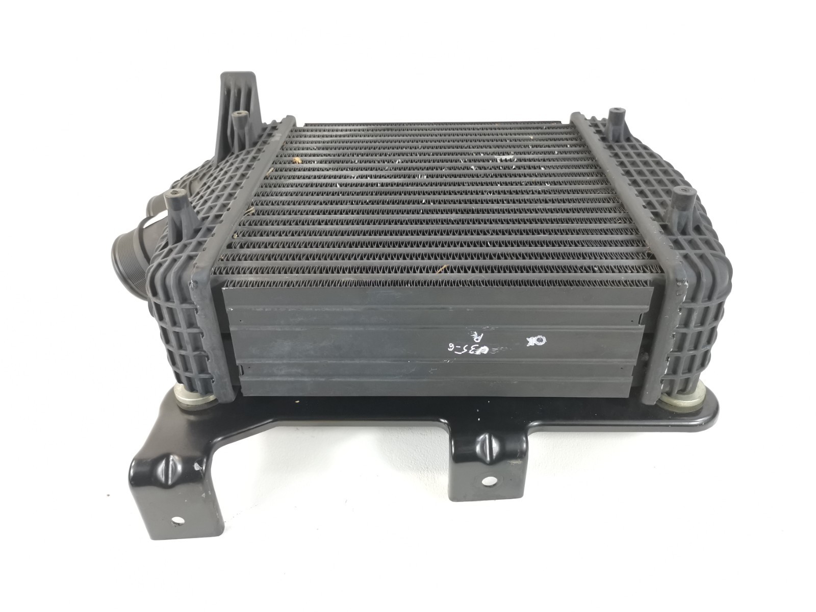Maserati Ghibli 3.0 RWD Auto 2015 Right Side Turbo Radiator Intercooler OEM