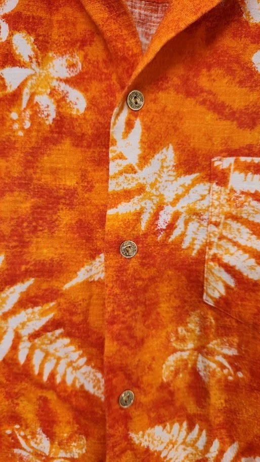 Camisa vintage de los años 60 y 70 hawaiana Aloha japonesa con botones de moneda Groovy Grande Foto 4 de 4