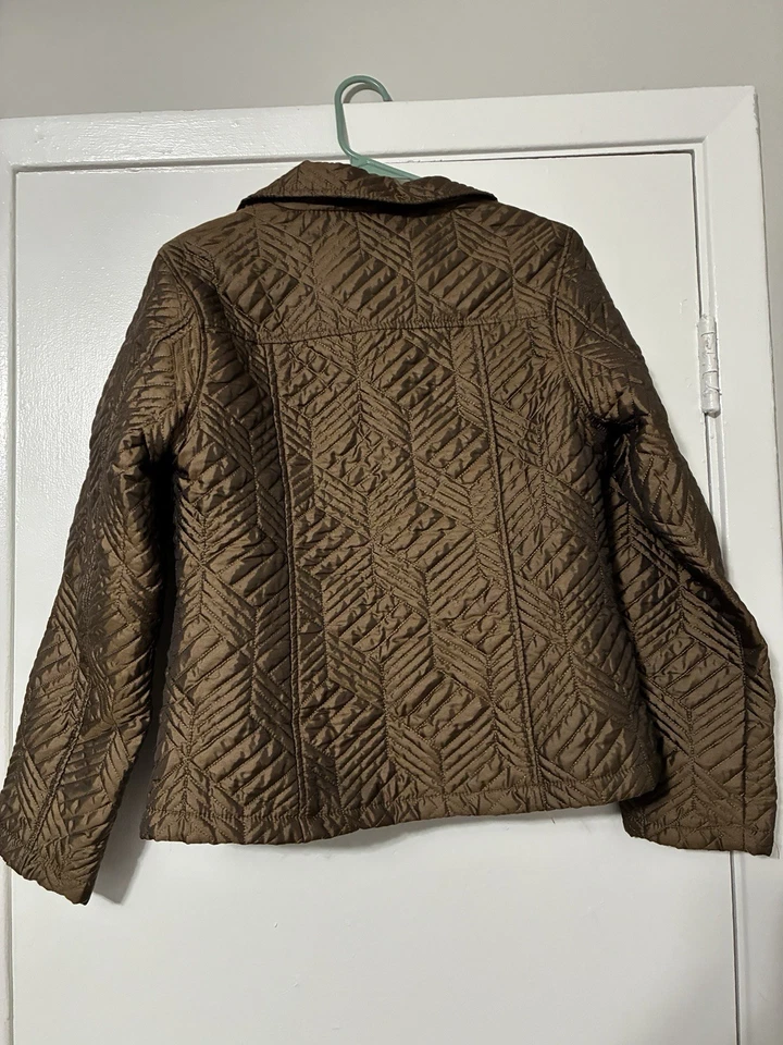Chaqueta acolchada estilo de vida informal Jane Ashley talla pequeña Foto 2 de 4