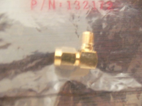 Amphenol Right Angle SMA Jack to SMA Plug Adapter 50 Ohm new sealed - Zdjęcie 3 z 3