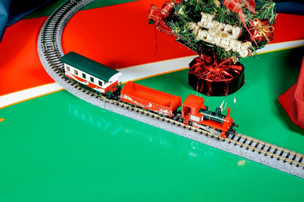 Kato Christmas Train Kato 10 503 3 N Scale Christmas Train RJ S Trains