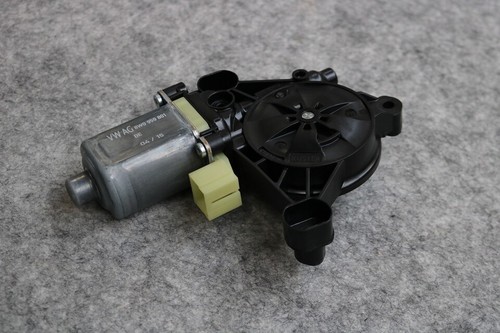 Audi A1 A5 A4 8W Q7 4M R8 4S VW Golf 7 Fensterhebermotor 8W0959801 links rechts