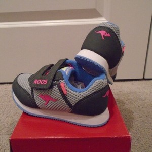 kangaroo sneakers