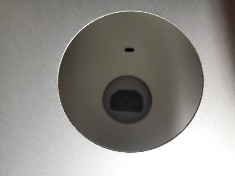 Apple iMac A1312 27 inch (1 TB, Intel Core i3 1st Gen., 3.2GHz, 16GB) All-in-One - Image 4 of 4