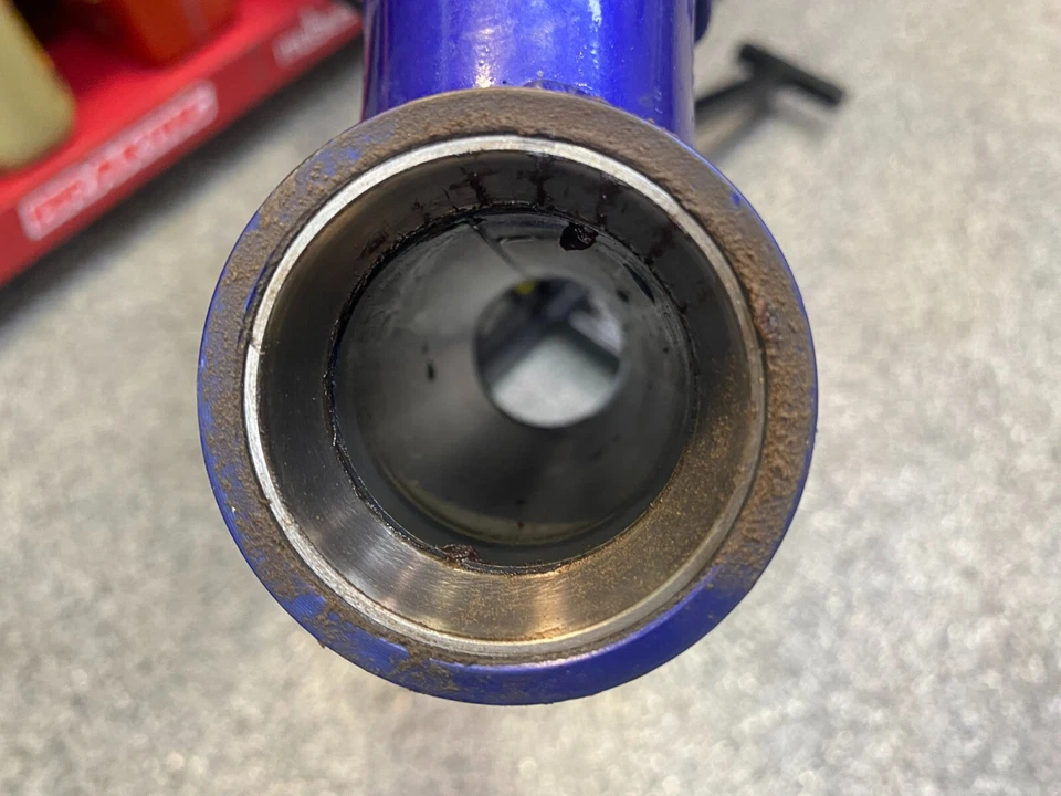 Cuadro principal Yamaha YZ85 2004 chasis marco principal OEM cuadro Yamaha YZ85 con papeles Foto 3 de 4